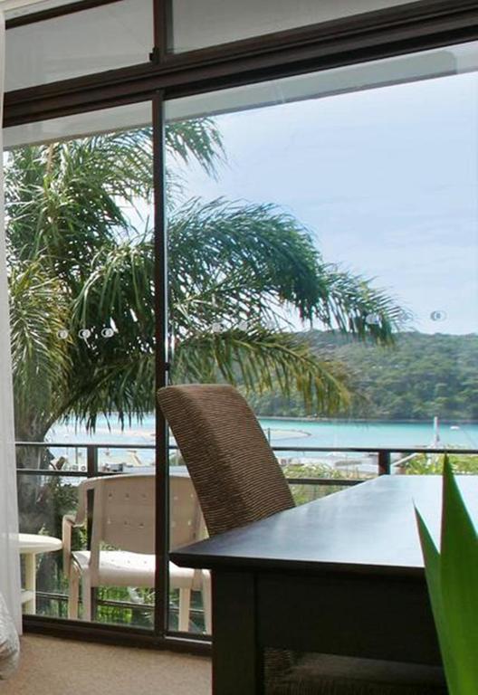 The Whale Inn Narooma Room photo